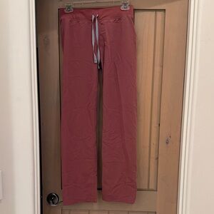EUC Figs Livingston XS scrub pants mauve